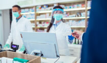 Assalto alle farmacie per il Green Pass: “Non siamo mica stamperie”