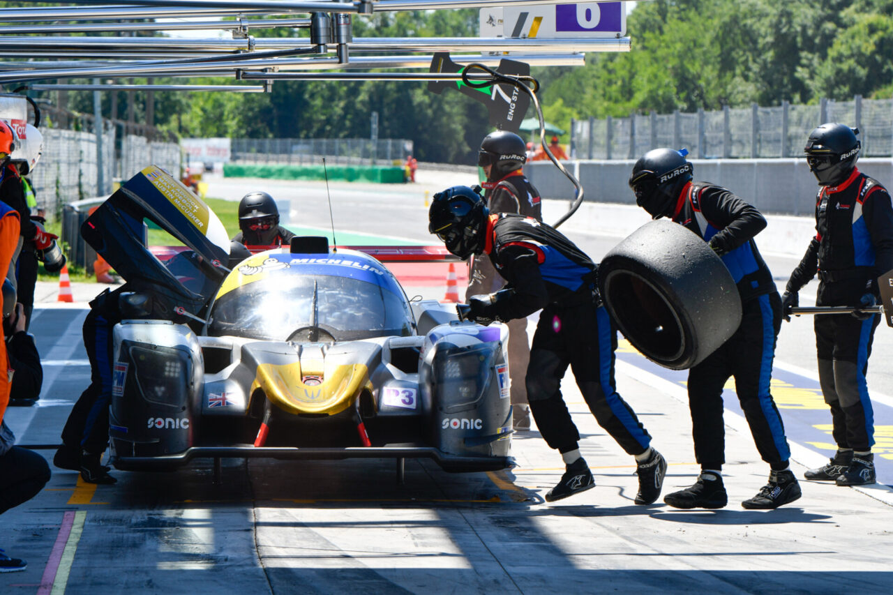 Ancora spettacolo in Autodromo: le foto della mitica 4 Ore di Monza