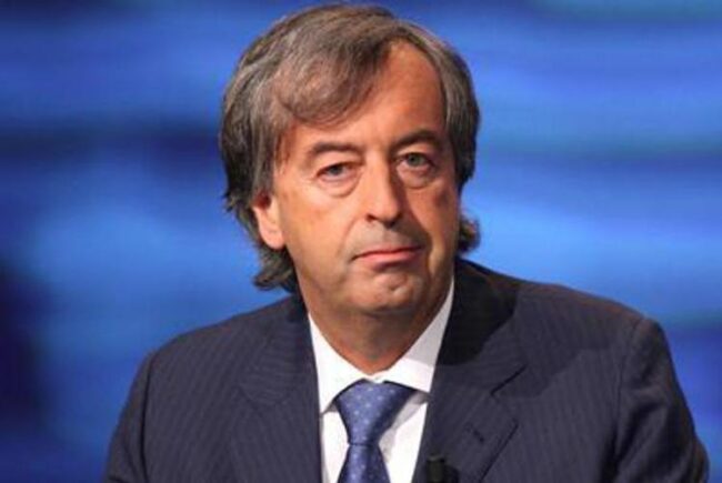 Burioni: “No vax a casa come i sorci”, il Codacons ne vorrebbe la radiazione