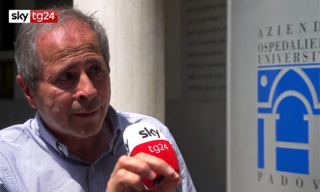 Crisanti: “Gli anticorpi nei guariti Covid durano 9 mesi, anche negli asintomatici”