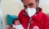 La storia di Hina, la bimba nata in Italia dopo la fuga della madre dall'Afghanistan
