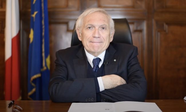 Piano Scuola, il ministro Bianchi è sicuro: “Tutto in presenza da settembre”