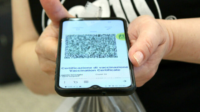 Il Green pass sarà valido per 12 mesi