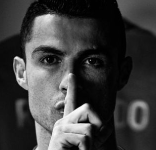 Ronaldo smonta il suo mito: “La mia vita è noiosa, mi sento perennemente in gabbia”