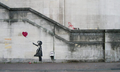 Chi è davvero Banksy? Svelata l’identità dello street artist più famoso al mondo