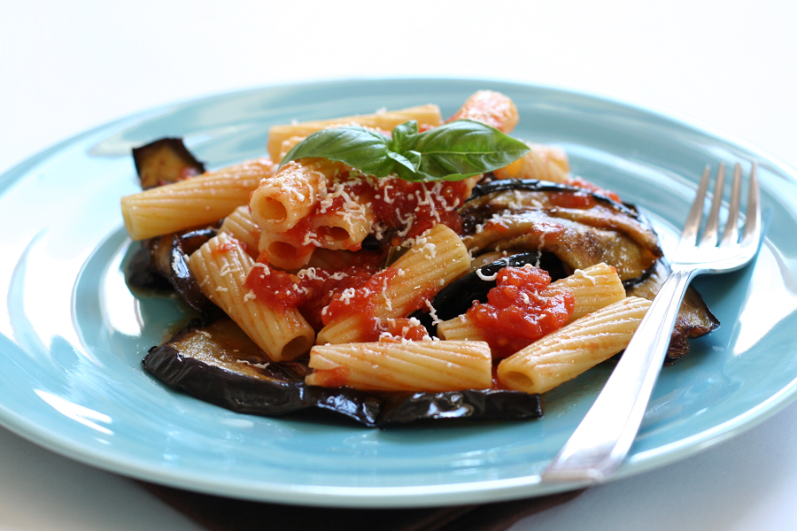 Pasta con tonno e melanzane