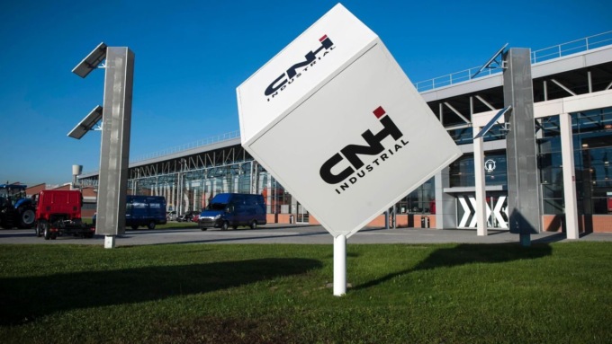 Dalla Cina non arrivano più i chip, multinazionale costretta a chiudere temporaneamente i suoi stabilimenti