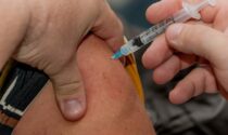 Quanto dura la protezione dei vaccini mRna? Ecco cosa dice l'Iss