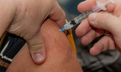 Quanto dura la protezione dei vaccini mRna? Ecco cosa dice l'Iss