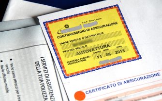 L’auto è sempre ferma nel box? L’assicurazione si paga lo stesso