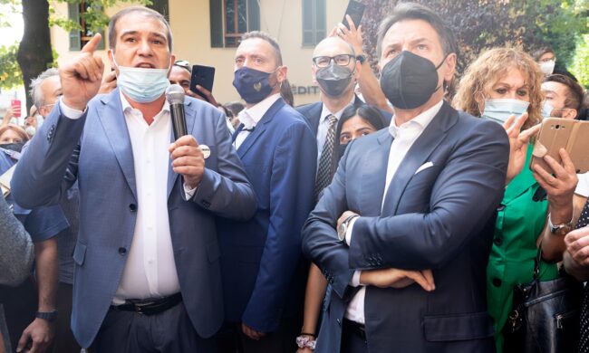 Il M5S è “partito”: Conte piazza cinque fedelissimi nella nuova segreteria