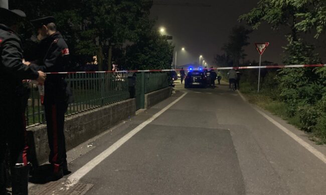 Aspetta l’ex fidanzata sotto casa e la uccide a martellate