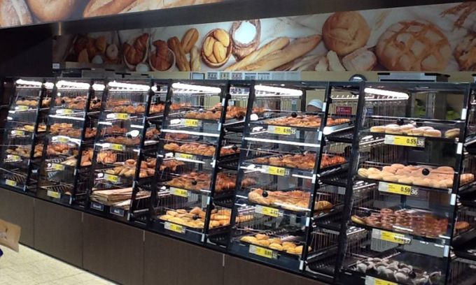 Al supermercato non sarà più possibile comprare il pane sfuso self-service