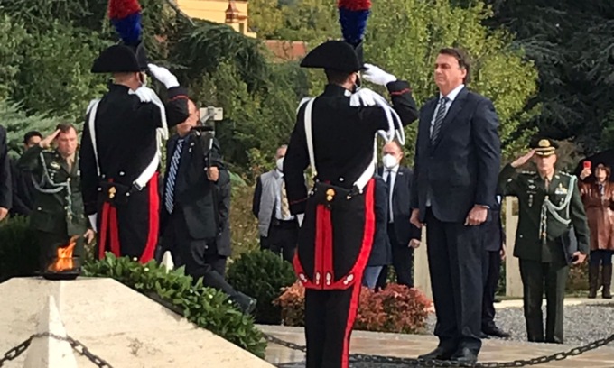 Bolsonaro dopo Padova va a Pistoia. E Salvini si scusa per le contestazioni