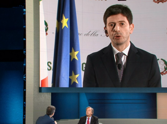 Speranza: “Fino a Natale restano le regole in vigore oggi”. Ma si pensa a un Green pass “rinforzato”