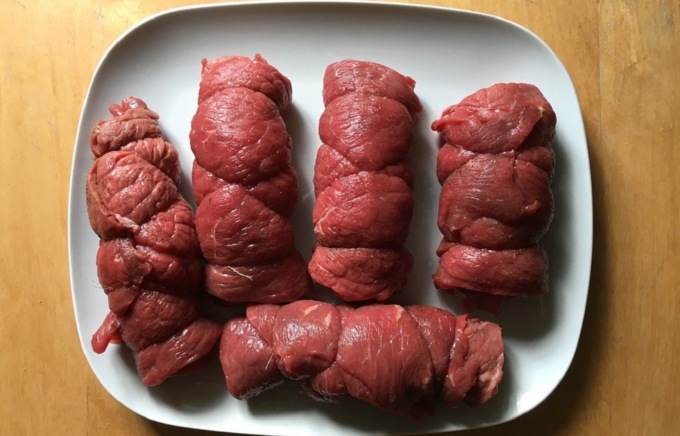 Involtini con ripieno di carciofi