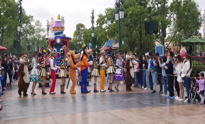 Un caso Covid: Disneyland Shanghai chiude a tempo indeterminato