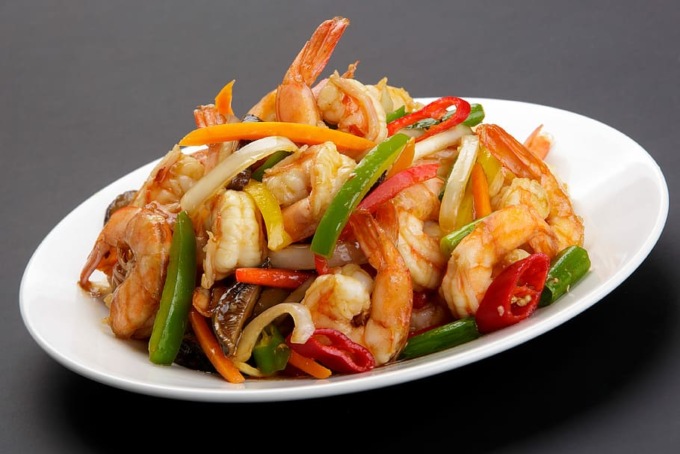 “Mangia troppo”:  cacciato e  bandito dal ristorante “all you can eat”