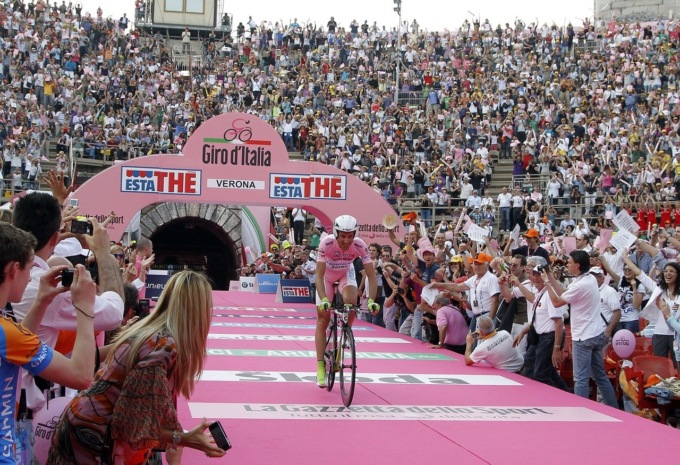 Giro d’Italia 2022, si parte. Le tappe, i favoriti, gli italiani in gara e come vederlo in Tv