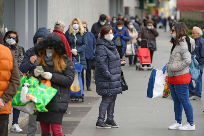 I sindaci al Governo: “Mascherina obbligatoria all’aperto dal 6 dicembre”