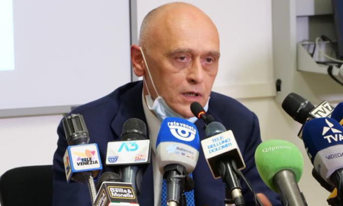 “I No vax si curano su Google e poi arrivano in ospedale in condizioni già gravi”