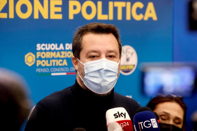 Green pass, ora anche Salvini sposa la linea dura per  i No vax
