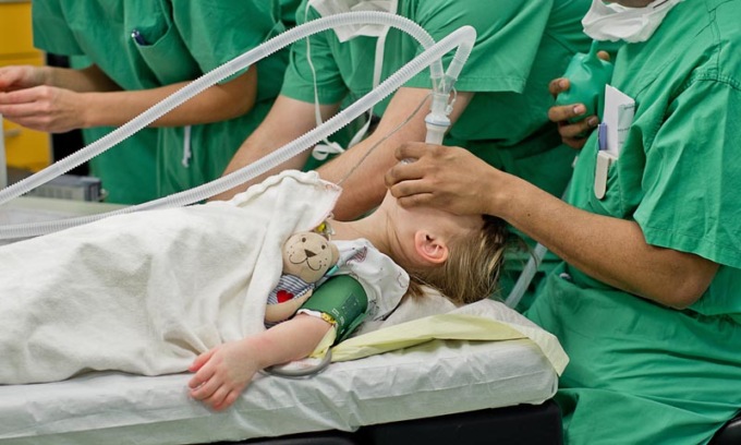 Bambino di 10 anni positivo al Covid: lotta per la vita in Terapia intensiva