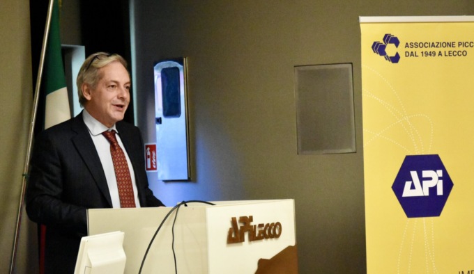 Aumenti costo energia: situazione drammatica, aziende a rischio stop