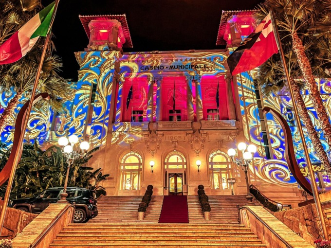 Sanremo, un Natale tra luci e colori