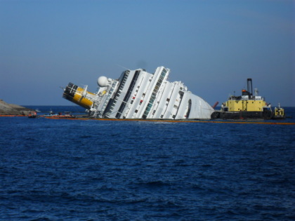 Risarcimento da 90mila euro “per lo stress” a un naufrago della Concordia