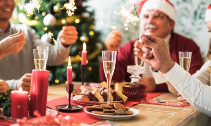 Le regole per le cene in casa di Natale e Capodanno in arrivo col decreto del Governo