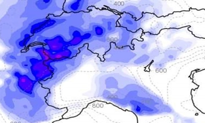 Piemonte imbiancato e strade in tilt: la neve torna anche domani