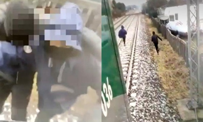Ragazzini appesi fuori dal treno: nel video il controllore li sorprende