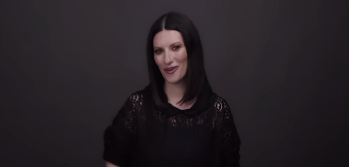 Sanremo 2022, tra  i super ospiti c’è anche Laura Pausini