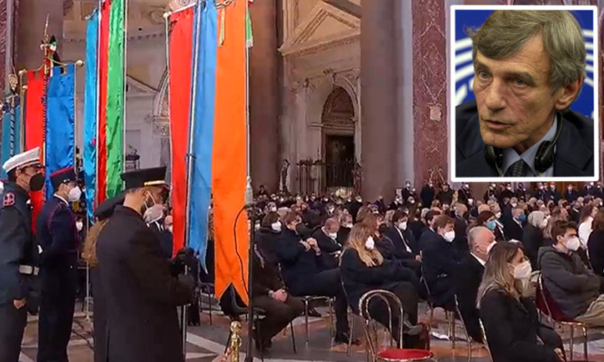 Commozione ai funerali di Stato per David Sassoli: LA DIRETTA