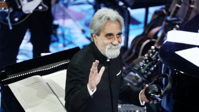 Sanremo 2022: il maestro Beppe Vessicchio è guarito dal Covid e ci sarà