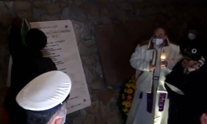 Costa Concordia: una fiaccolata, due lapidi e l'ultima cerimonia pubblica a dieci anni dalla tragedia