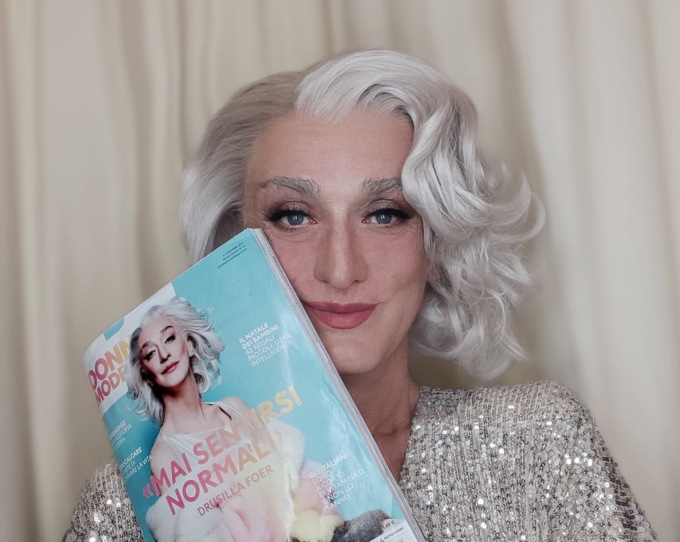 Sanremo 2022: il senatore Pillon dice no alla “valletta travestita” Drusilla Foer