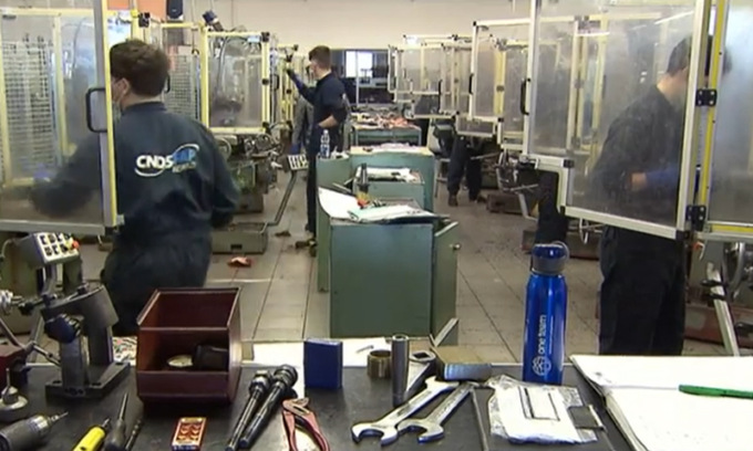 Muore a 18 anni nell’ultimo giorno di stage scuola-lavoro schiacciato da una trave