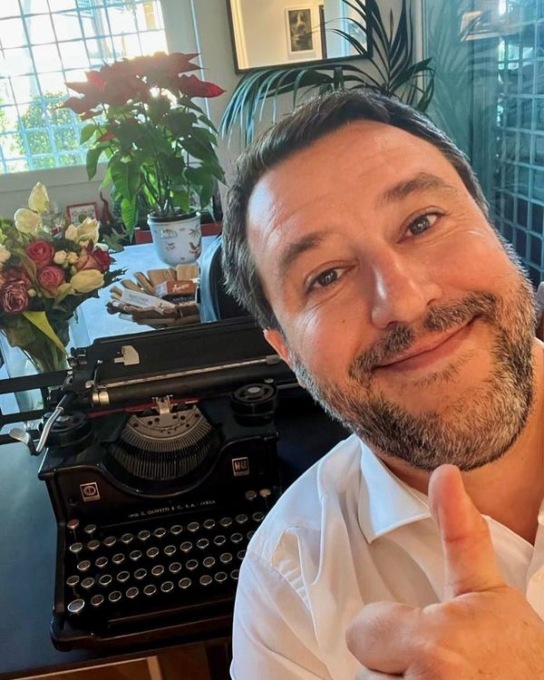 Matteo Salvini annuncia: “Ho il Covid, sono in buona compagnia, 10 milioni di italiani”