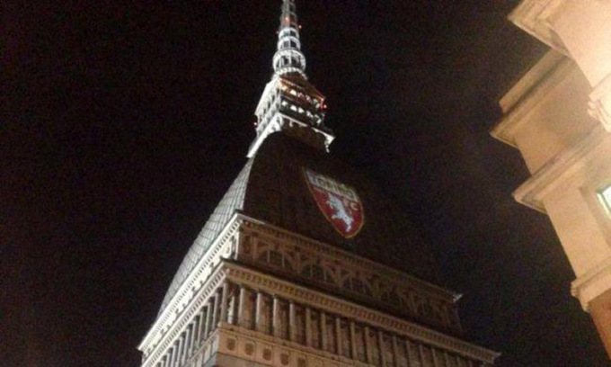 I Comuni spengono le luci dei monumenti per protesta: il caro bollette rischia di far saltare i bilanci