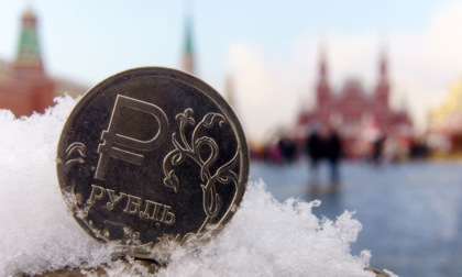 Rublo inarrestabile sul dollaro: ma come, la Russia non era a un passo dal default?