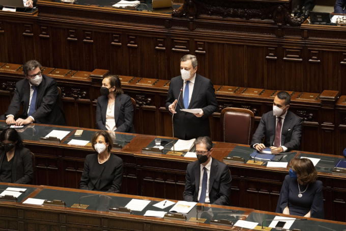 Ucraina, Draghi: “L’Italia è pronta a mandare 3.400 soldati”