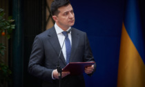 Ucraina, Zelensky: "Accogliamo le sanzioni alla Russia e ne attendiamo altre"