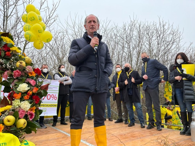 Agricoltori veneti sulle barricate: “Basta, non possiamo produrre in perdita”
