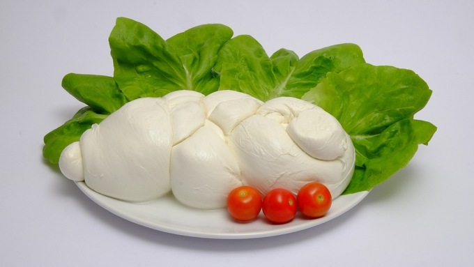 Come utilizzare la mozzarella di bufala sulla pizza?