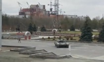 Putin continua a scherzare col fuoco: bombardato anche il centro di ricerca nucleare di Kharkiv
