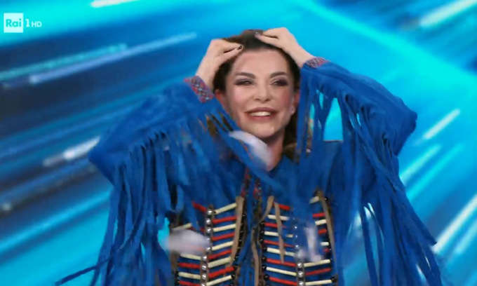 Cantante Mascherato: c’era davvero Alba Parietti dietro la maschera dell’Aquila