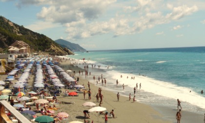 Spiagge, riforma sotto l'ombrellone: dal 2024 partono le gare di concessione