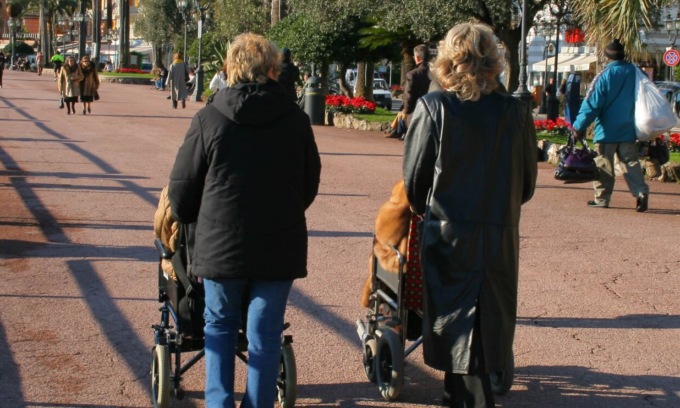 La storia di due badanti, una russa e l’altra ucraina, che si volevano bene: ora Svetlana non parla più